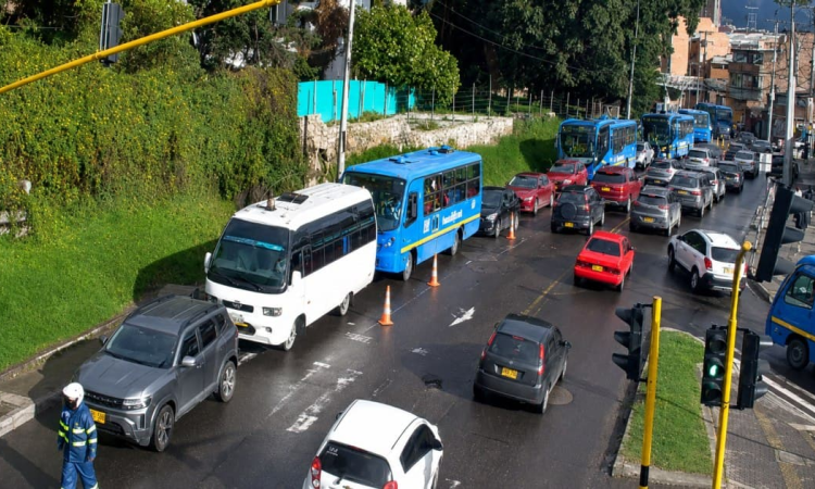 Foto del reversible de la carrera Séptima en Bogotá.