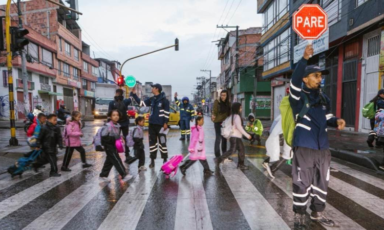 Foto del programa 'Ciempiés Caminos Seguros' en Bogotá.