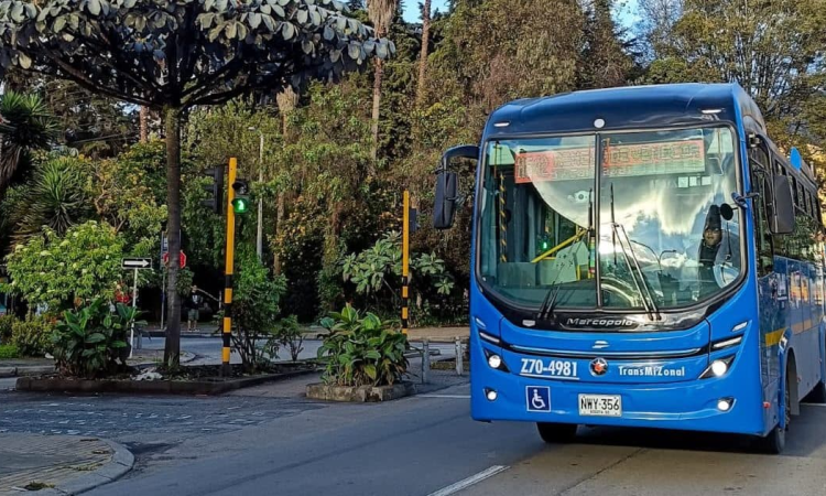 Foto de un bus TransMiZonal