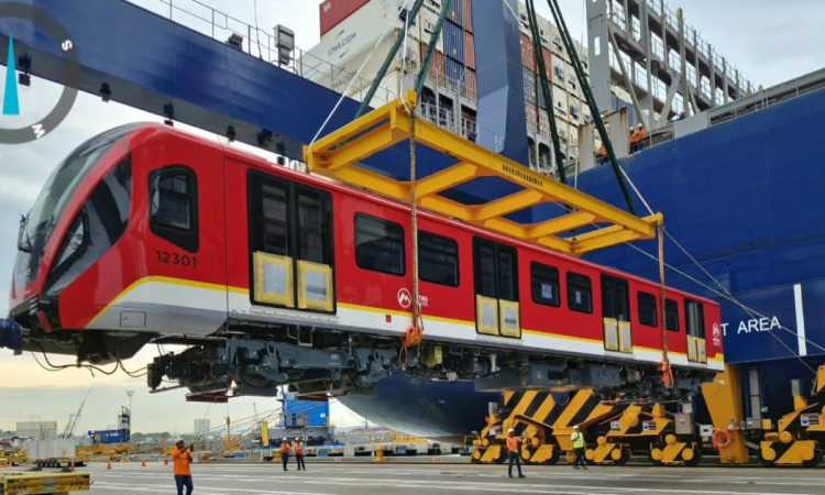 Foto de un tren de la Línea 1 del Metro de Bogotá.