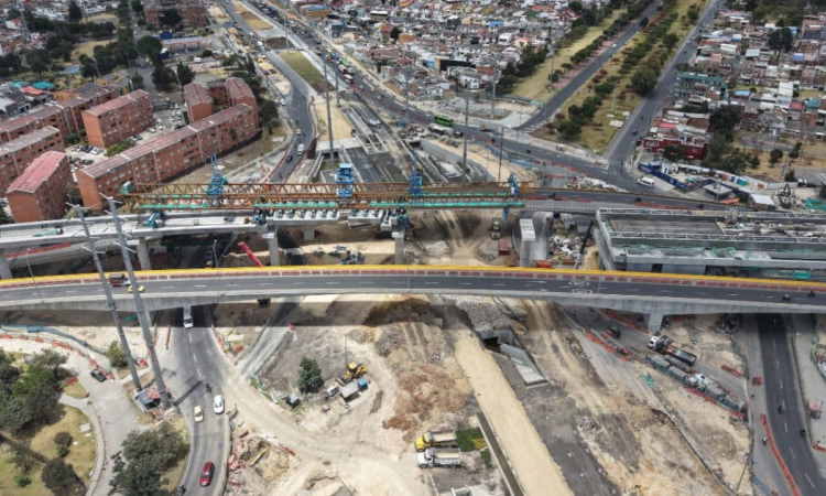 Foto de un frente de obra del Metro de Bogotá