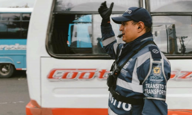 Foto de un agente de tránsito