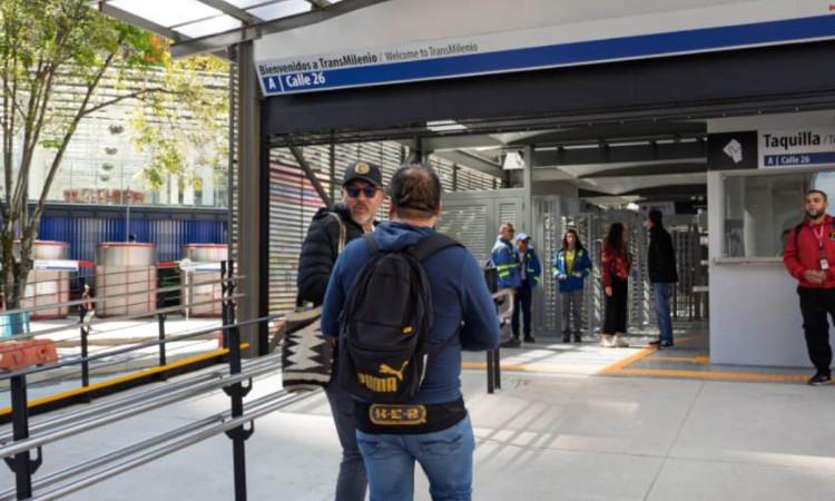 Galería estación TransMilenio Calle 26 entra en operación en Bogotá