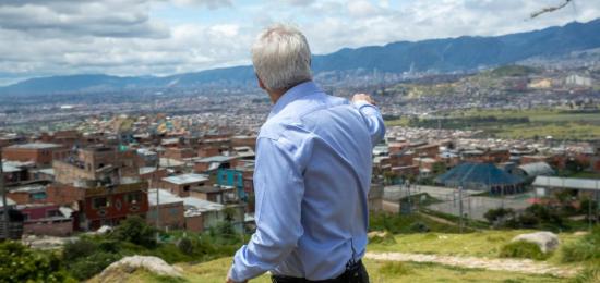 El alcalde Enrique Peñalosa estuvo en varios puntos de obras claves en la localidad de Ciudad Bolívar - FOTO: Consejería de Comunicaciones