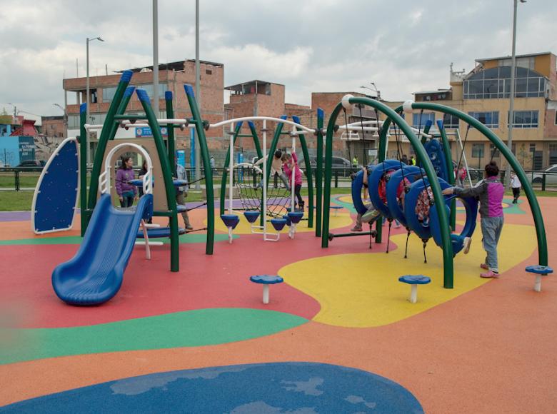 La zona de niños es una prioridad en cada parque construido o reacondicionado - Foto: Alcaldía de Bogotá.