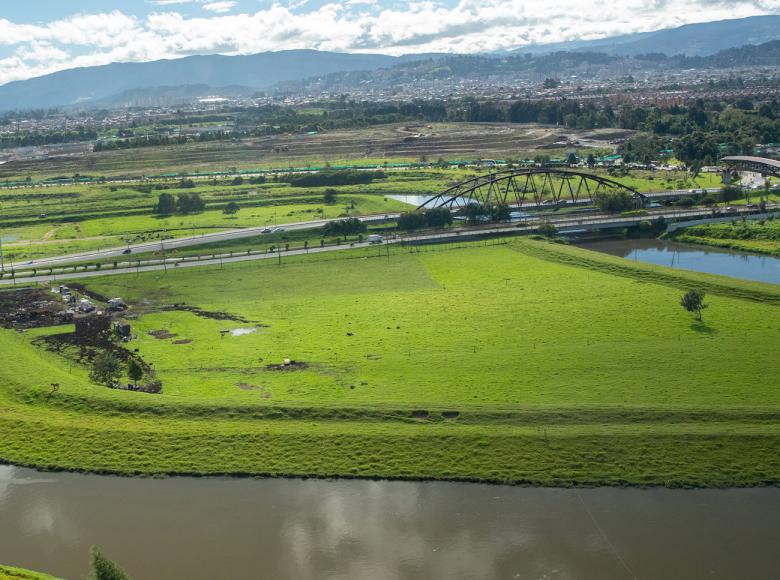 Vista aérea de uno de los tramos del río Bogotá - Foto: Alcaldía de Bogotá. 