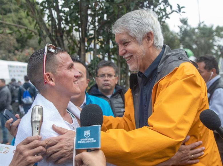 El mejor colombiano fue Miguel Amador quien fue décimo con un tiempo de 1:18:00 - Foto: Alcaldía de Bogotá.