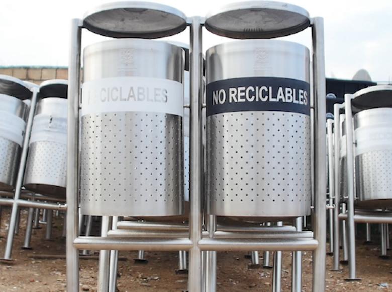 canecas de reciclaje en Bogotá 