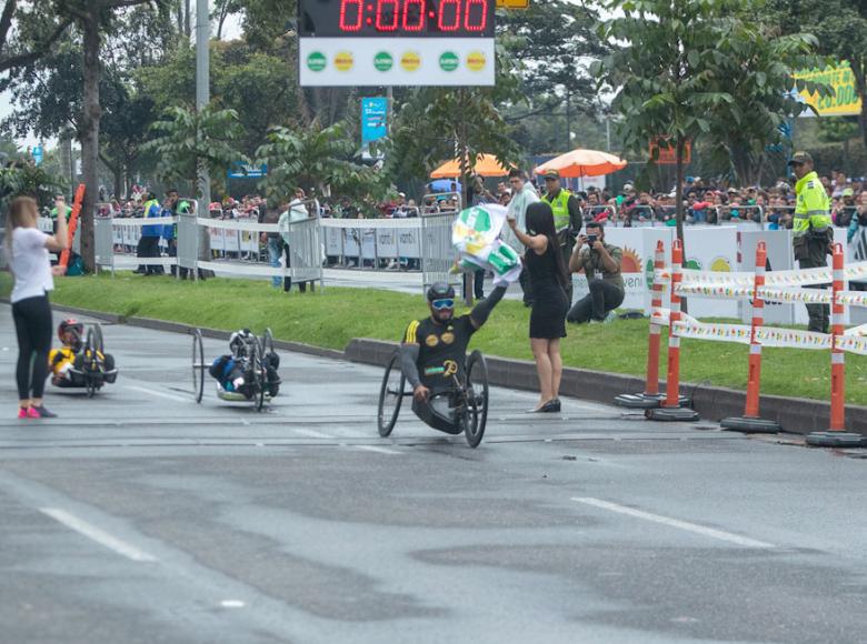 Personas con discapacidad participaron en gran número en esta edición de la carrera - Foto: Alcaldía de Bogotá.