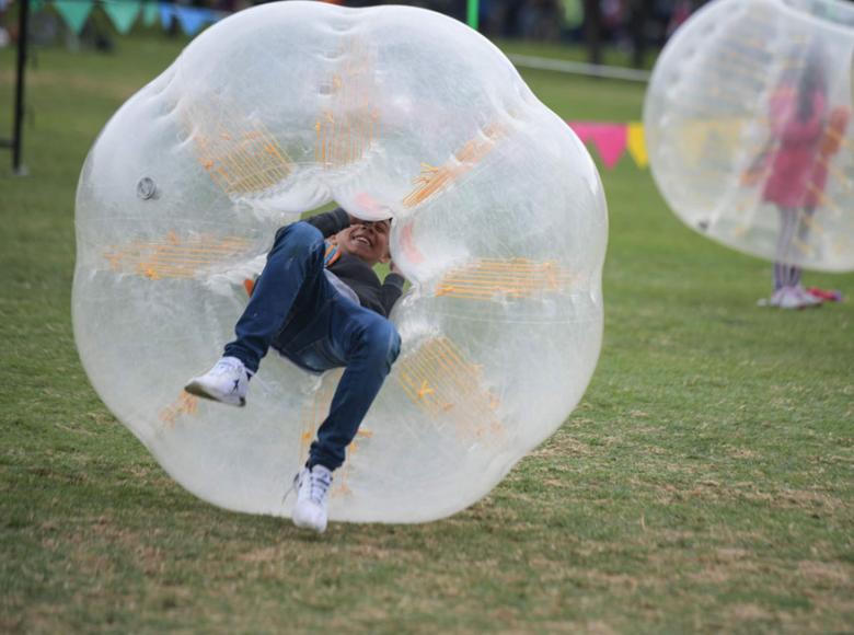 El verano bubble es una de las actividades más divertidas en este Festival de Verano 2019 - Foto: I.D.R.D.