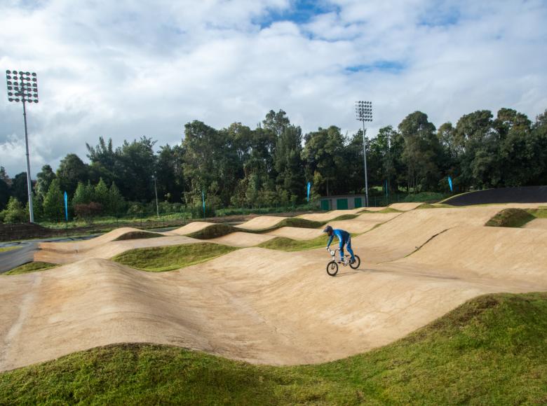 La nueva pista cuenta con 450 metros lineales de competición - Foto: Alcaldía de Bogotá/Andrés Sandoval.