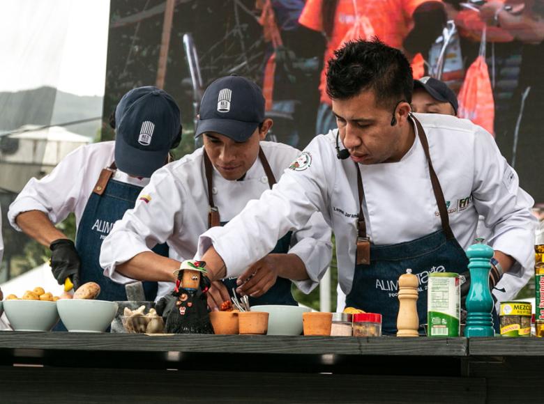 Reconocidos chef internacionales dictaron cursos gratuitos en Alimentarte Food Festival 2019 - Foto: Alcaldía de Bogotá.