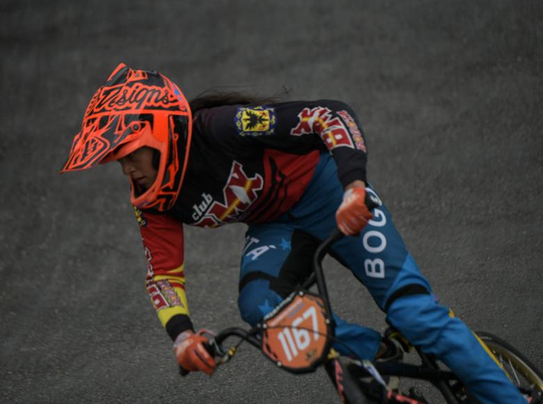 Corredores de varias categorías y otros países recorrieron la nueva pista de BMX de El Salitre en Bogotá - Foto: I.D.R.D.