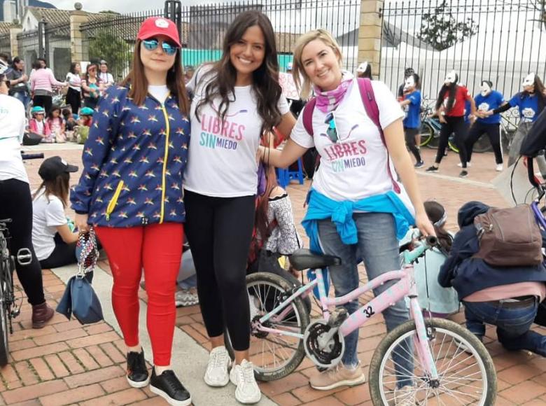 Bicirrecorrido por el Día Internacional de la Niña - Foto: Twitter Secretaría Distrital de la Mujer.