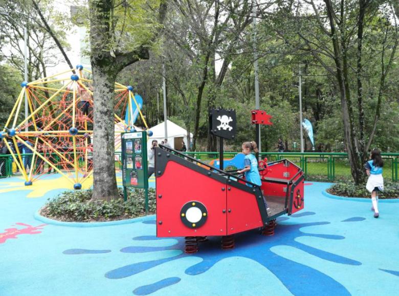 Nuevos juegos infantiles en el parque El Japón. - Foto: Alcaldía de Bogotá/Diego Bauman.