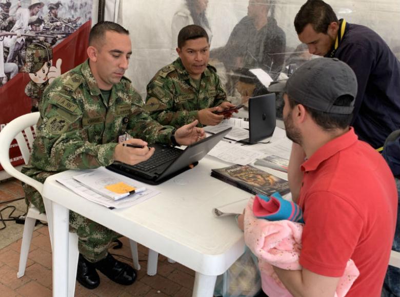 Ejercito Nacional presente en el SuperCADE Móvil de Ciudad Bolívar