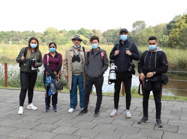 La ciudadanía participa de manera activa no solo en el avistamiento de aves sino en aprender la importancia de cuidar a estas especies. 