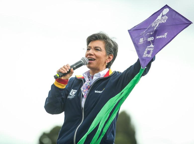 Durante el evento de lanzamiento, la alcaldesa, Claudia López, invitó a la ciudadanía a disfrutar de toda la programación del Festival de Verano 2022, que también tendrá muestras artísticas y será una gran oportunidad para disfrutar de la ciudad.