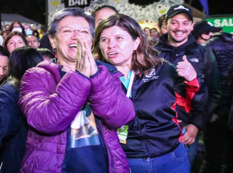 La alcaldesa de Bogotá, Claudia López, y la directora del IDRD, Blanca Inés Durán, disfrutaron con cada una de las agrupaciones invitadas al Conciertazo. (Foto: Alcaldía de Bogotá)