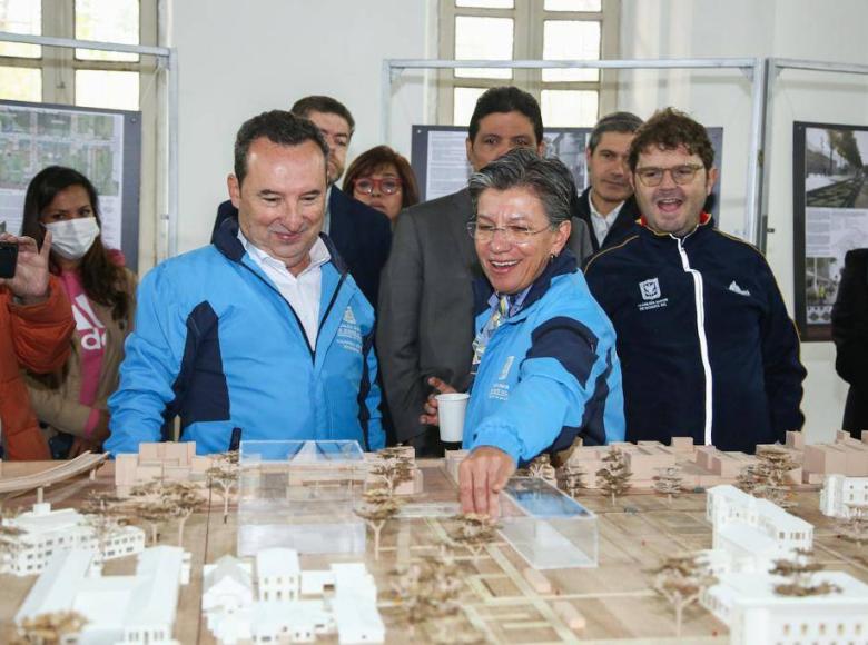 En su recorrido por Los Mártires, la alcaldesa Claudia López, revisó los avances y trabajo realizado para recuperar el importante complejo patrimonial y de salud: San Juan de Dios en Bogotá. 