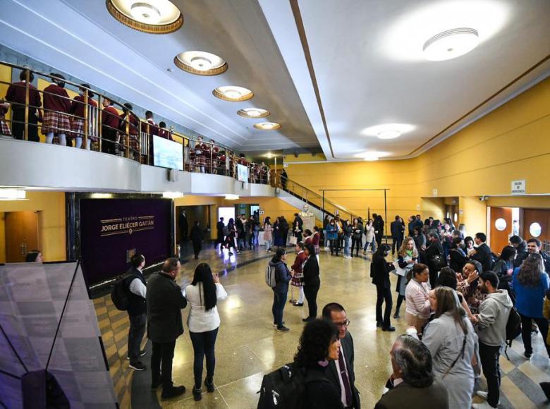 El cierre de la primera edición del Festival Escolar de las Artes se llevo a cabo en el Teatro Jorge Eliecer Gaitán con una programación llena de muestras y experiencias artísticas.