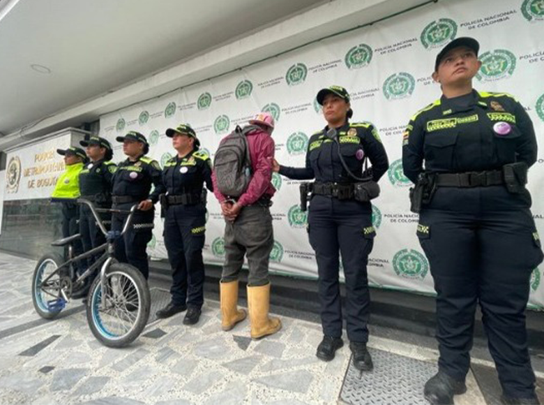 Las autoridades en Bogotá obtuvieron importantes resultados en seguridad en la semana del 30 de octubre al 3 de noviembre. Se destaca la captura del presunto agresor sexual de una estudiante de un colegio de Kennedy.