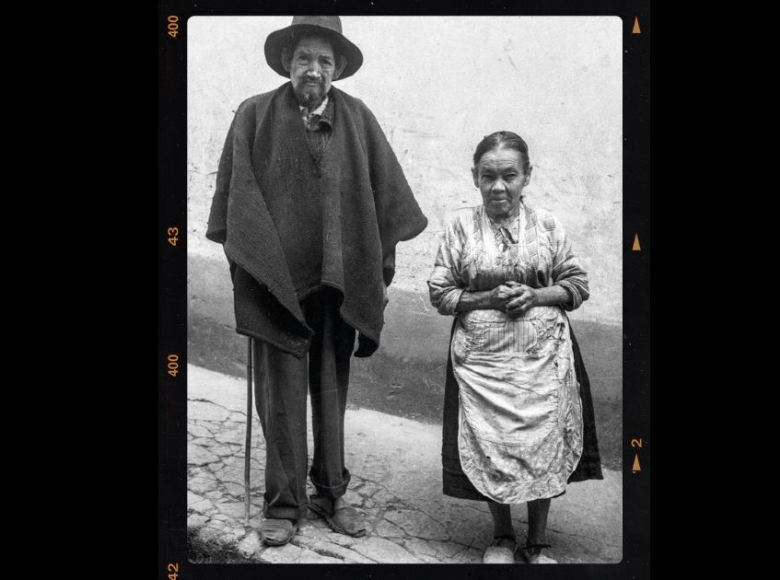 Fotografía de Daniel Rodríguez. 'Campesinos del Páramo del Almorzadero'. Año 1940. Colección Museo de Bogotá. 