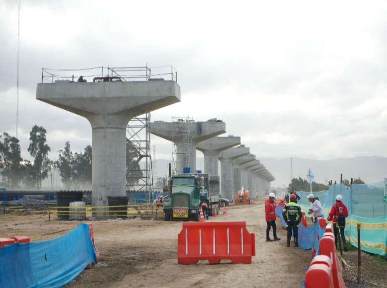 Las vigas lanzadoras están en capacidad de armar un tramo de viaducto cada semana, lo que permitirá evidenciar día a día los avances de la Línea 1 del Metro. 