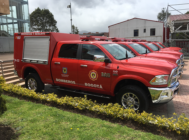 Camioneta de desplazamiento rápido o la X28, que transporta a los bomberos y bomberas de inmediato a salvar a los animales. 