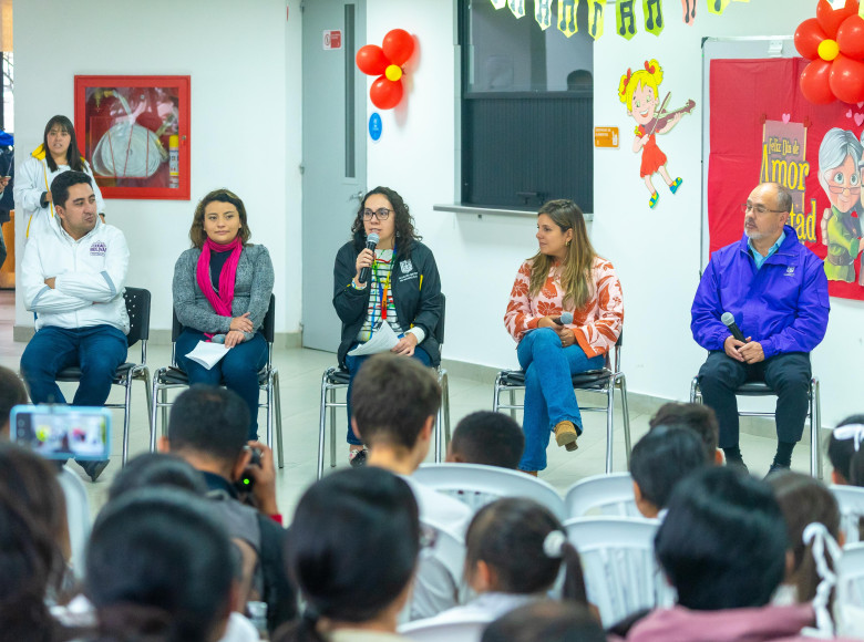 Este espacio es posible gracias a la alianza entre la Orquesta Filarmónica de Bogotá (OFB), Secretaría Distrital de Integración Social y Consejería de Paz de Bogotá.