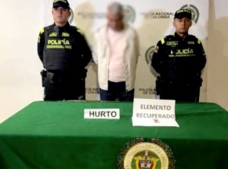 Las autoridades capturaron en el Aeropuerto El Dorado a un hombre por hurtar un reloj de $130 millones. Este operativo fue coordinado con el Aeropuerto Rionegro. 