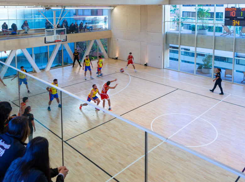 El Centro Felicidad será de acceso libre y gratuito. Desde su apertura, la ciudadanía podrá practicar baloncesto, voleibol y deportes alternativos. 