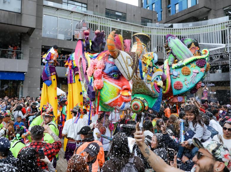 Las calles se llenaron de comparsas, murgas y disfraces que recrearán la esencia del carnaval pastuso.