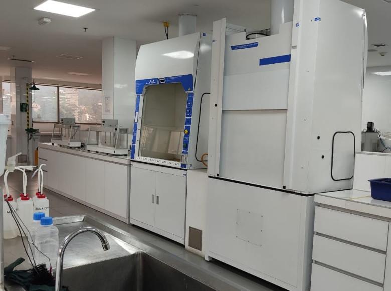 Esta ampliación permite mejorar la calidad educativa y brindar mayores oportunidades a las y los estudiantes de programas como matemáticas, física, biología y áreas afines.