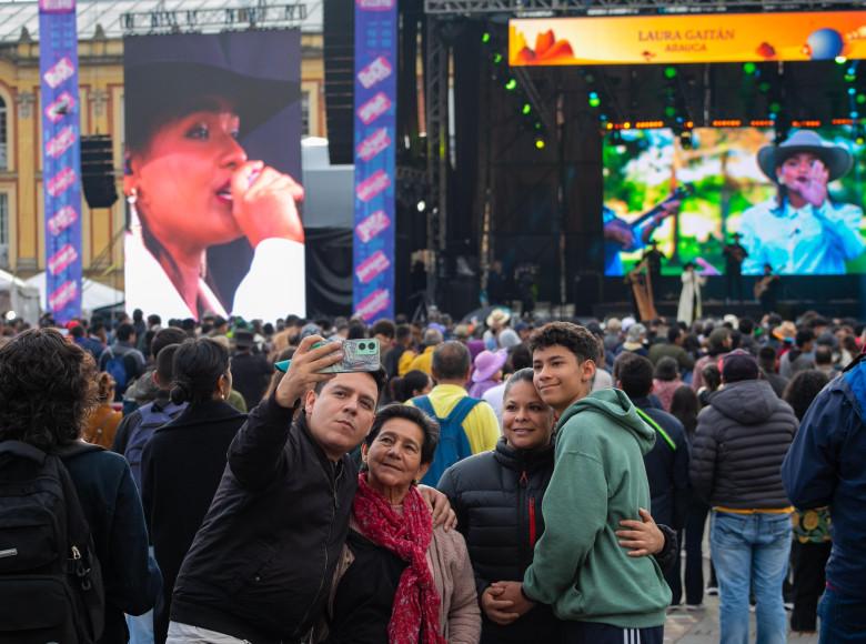 Con más de 38 mil asistentes entre familias, estudiantes, llaneros residentes en la ciudad, turistas y bailarines, el Festival reafirmó a Bogotá como ciudad multicultural que presenta los sonidos y tradiciones de otras regiones del país.