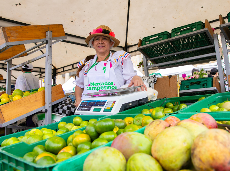 Las frutas frescas estuvieron a la orden del día en el Gran Mercado Campesino 2025.