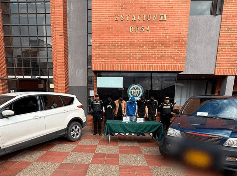 Cayó una banda delincuencial que hurtaba vehículos en la localidad de Engativá. Cinco personas serán privadas de la libertad.