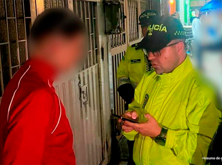 Cárcel para hombre que participó en planeación y ejecución del magnicidio del senador Miguel Uribe. Es señalado de escoger al adolescente que disparó contra el congresista, facilitar el acondicionamiento del arma de fuego.