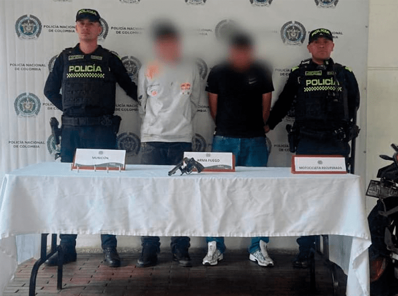 La Policía frustró hurto de 20 millones de pesos y detuvo a dos implicados. La víctima fue interceptada por tres personas que se movilizaban en dos motocicletas.