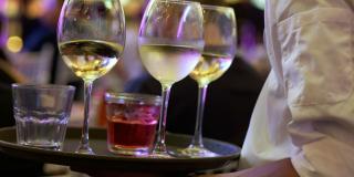 Camarero - Foto: pixabay.com