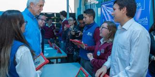 Más tabletas y computadores para los colegios de la ciudad 