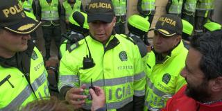 La alcaldía de Bogotá hizo entrega de equipos a la policía en la localidad de Usme.