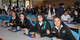 156 comedores escolares funcionando en Bogotá 