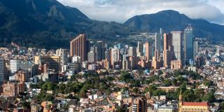 La Secretaría Distrital de Ambiente informa a la opinión pública El proyecto denominado “Sendero de los Cerros Orientales o Sendero de las Mariposas” localizado en la Reserva Protectora Bosque Oriental de Bogotá programada para este viernes 11 de octubre fue suspendida.