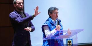 Claudia López explica cómo recibir ayuda de Bogotá Solidaria en Casa.