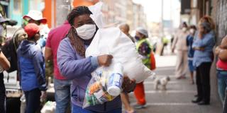 Entrega de ayudas en la localidad de Mártires.