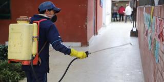 IPES realiza jornadas de desinfección y limpieza en Plazas de Mercado