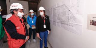 Visita obras de torre de urgencias del Hospital Meissen - Foto: Comunicaciones Alcaldía Bogotá