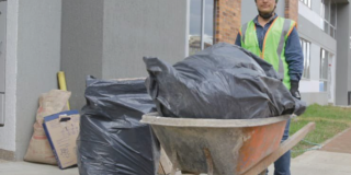 'Bogotá, el mejor hogar para las mujeres' abrirá las puertas a las mujeres en el sector de la construcción. Foto: Secretaría del Hábitat
