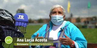 Ana Lucía Acosta, de 71 años, es ‘la reina de la bici’ en Fontibón